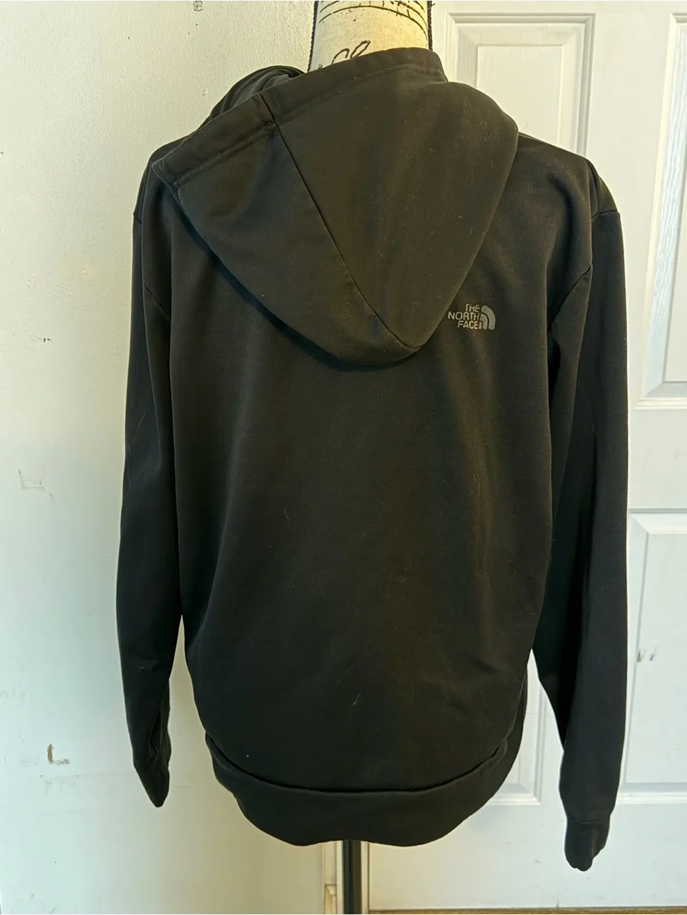 The North Face Men's Black Pullover Hoodie with Logo Men’s size Large